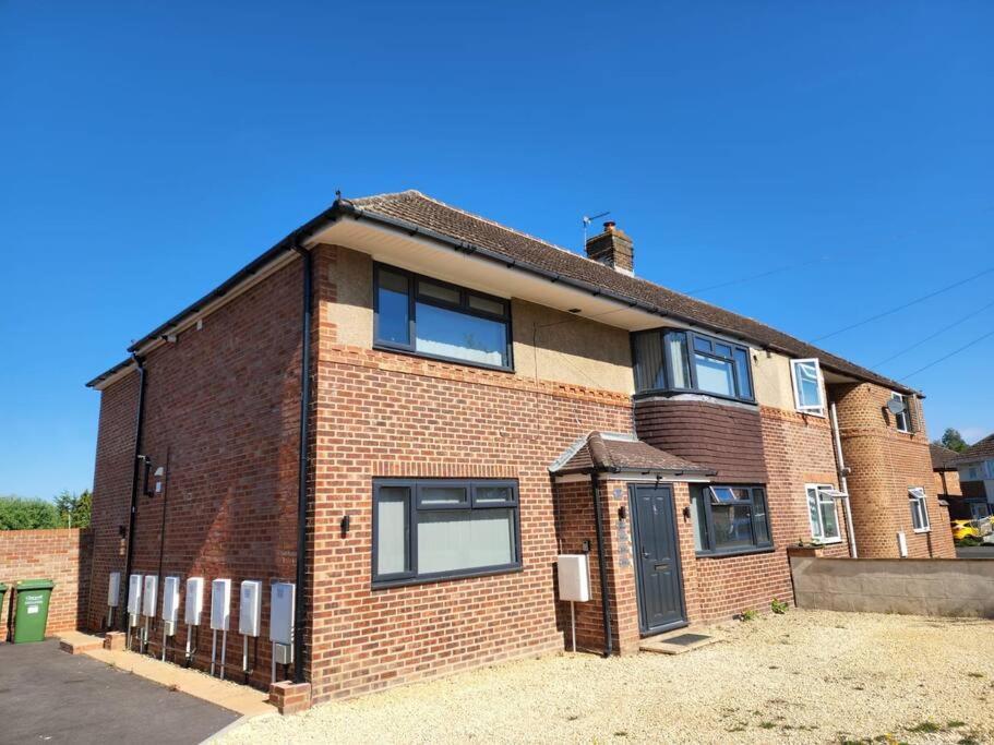 Hazel 1-Bedroom Cousy Flat, Parking, Wifi, Prime Location, Close To Blenheim Palace & Oxford Кідлінґтон Екстер'єр фото