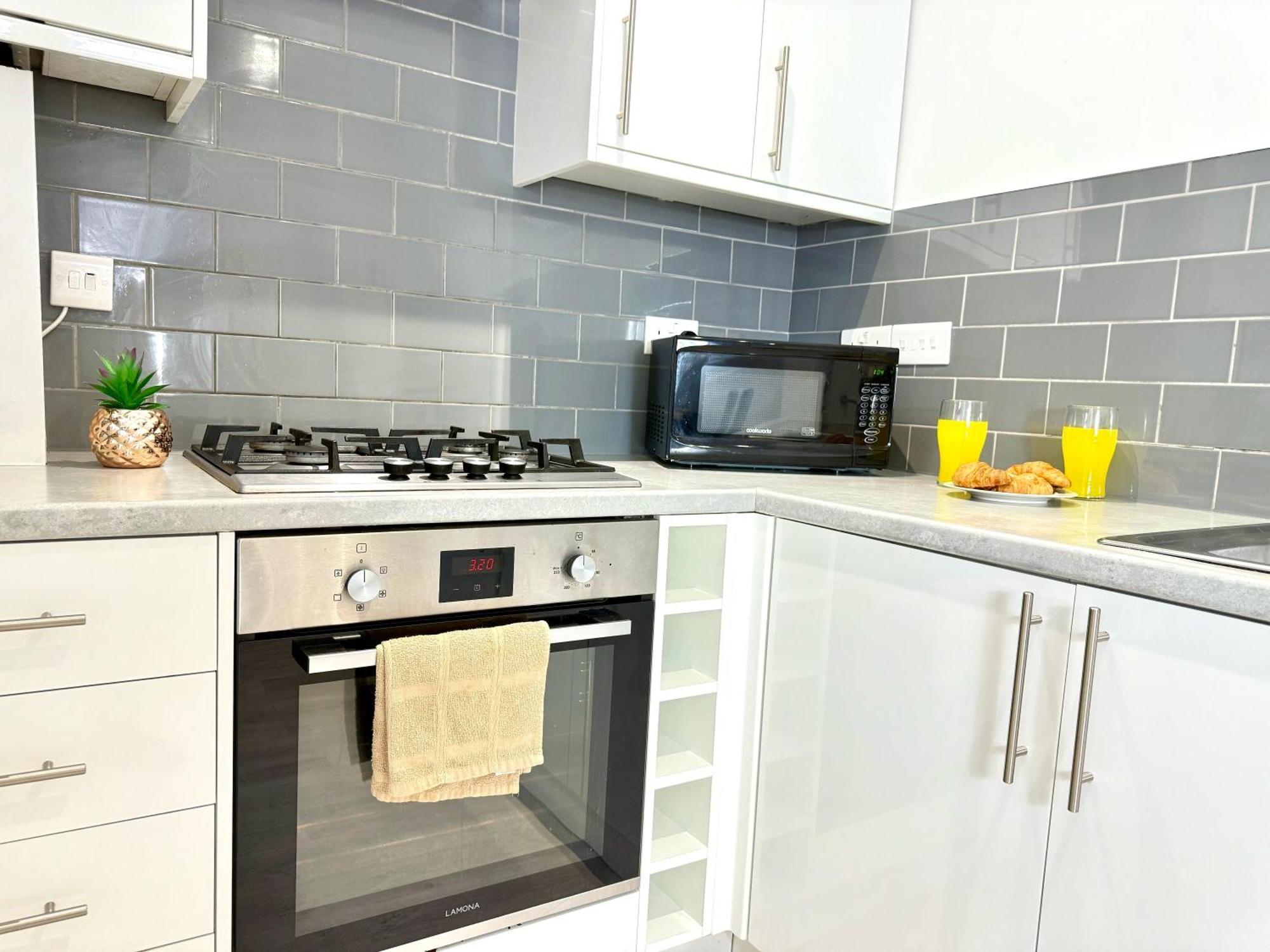Hazel 1-Bedroom Cousy Flat, Parking, Wifi, Prime Location, Close To Blenheim Palace & Oxford Кідлінґтон Екстер'єр фото