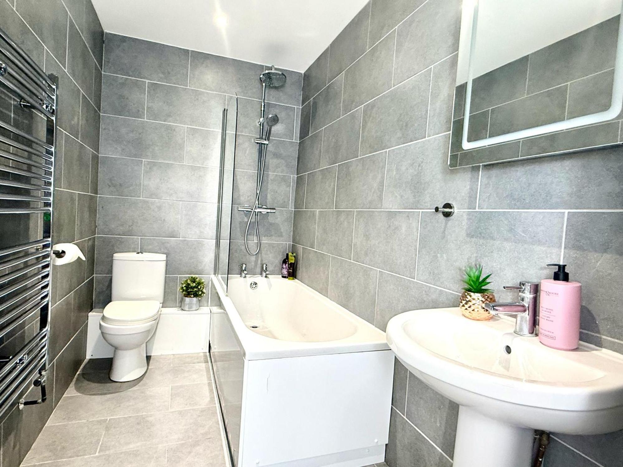 Hazel 1-Bedroom Cousy Flat, Parking, Wifi, Prime Location, Close To Blenheim Palace & Oxford Кідлінґтон Екстер'єр фото